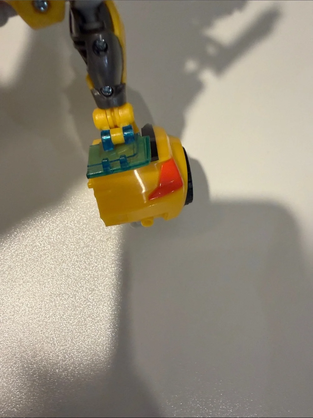 Transformers Prime Bumblebee figure missing leg